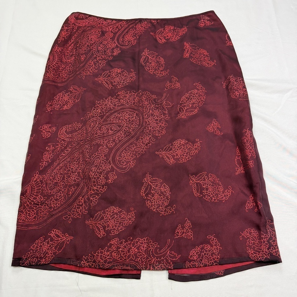 Laundry By Shelli Segal Burgundy Fabric
